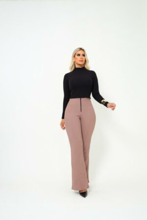 Calça feminina Flare Cor kaki Malha pop com zíper forrado