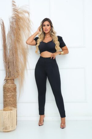 Calça Skiny em Jackar Linho Cor Preta lisa